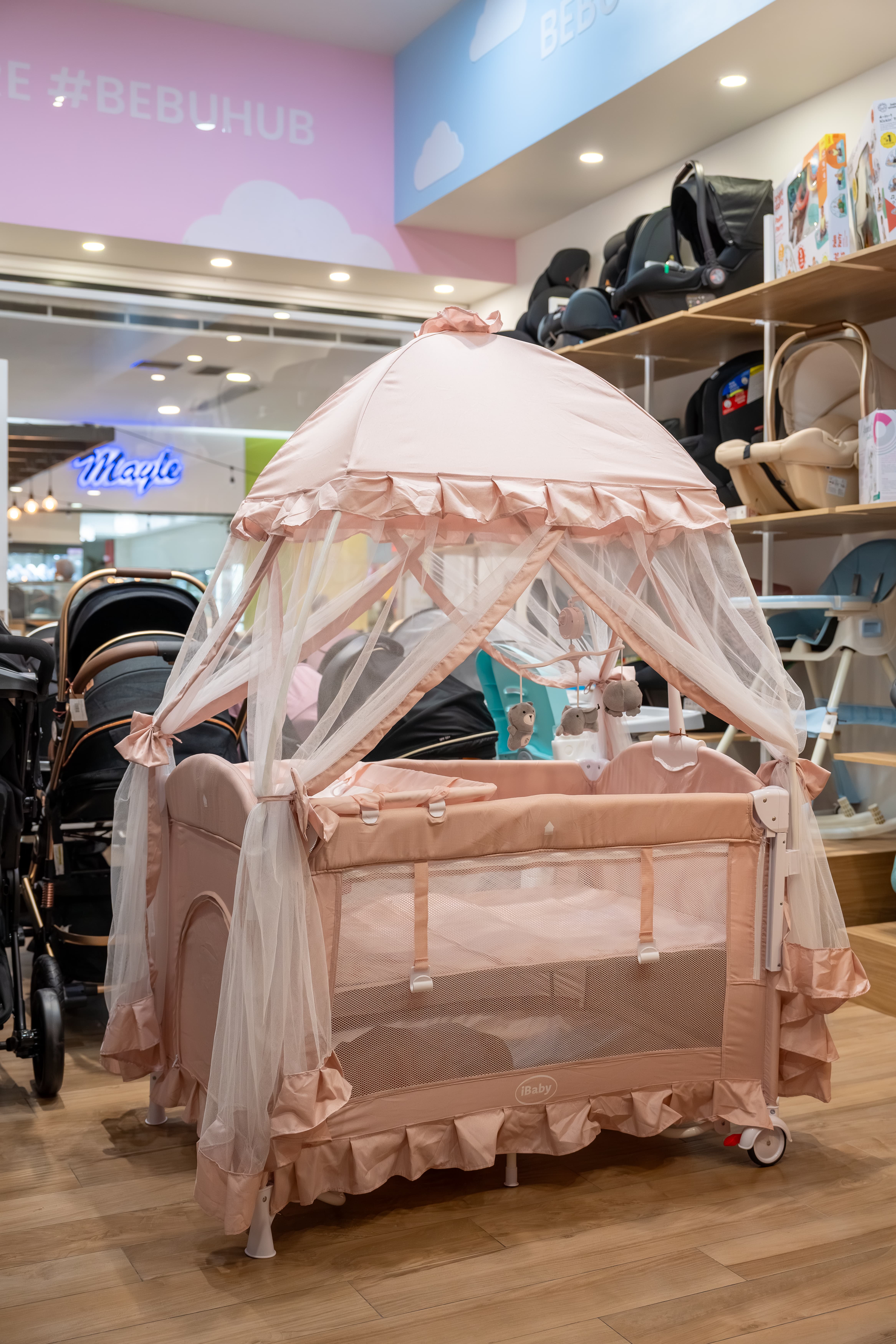 Cuna rosa iBaby vista frontal